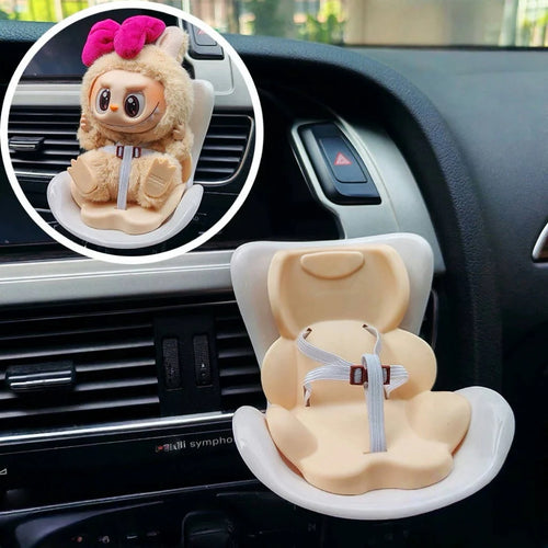 Labubu Auto Sitz